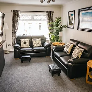 Aunt Mary's Appartement