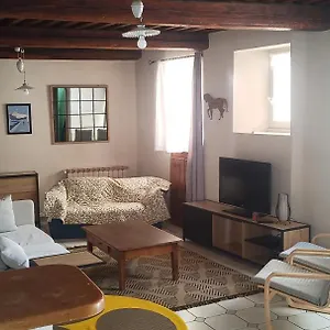 La Maison Sous Le Chateau Hébergement de vacances Tallard