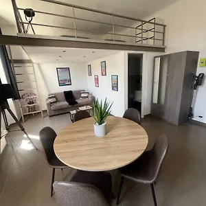 Loft Chaleureux - Climatisation - Wifi - 650 M Du Palais Des Festivals, Appartement Cannes